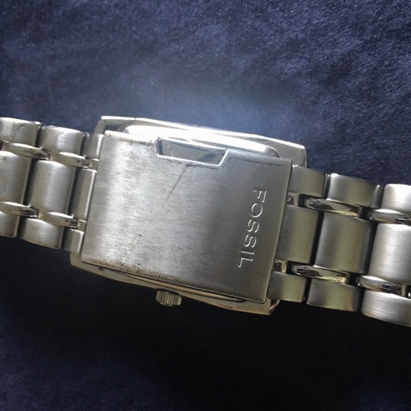 Alabama Crimson Tide Watch by Fossil - Picture 7 of 8